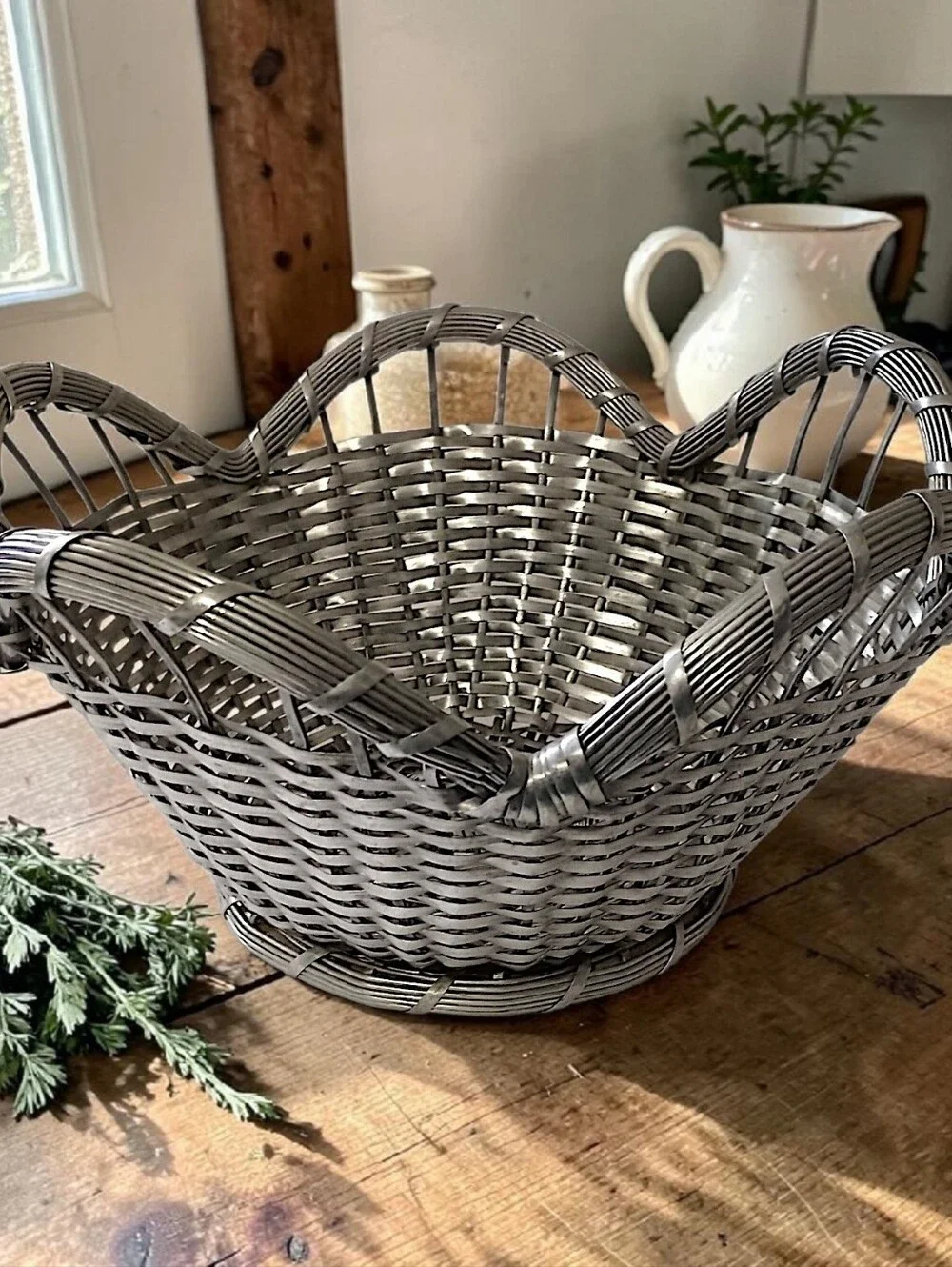 French Woven Wire Basket Vintage Silver Tone Scalloped Edge Farmhouse Country